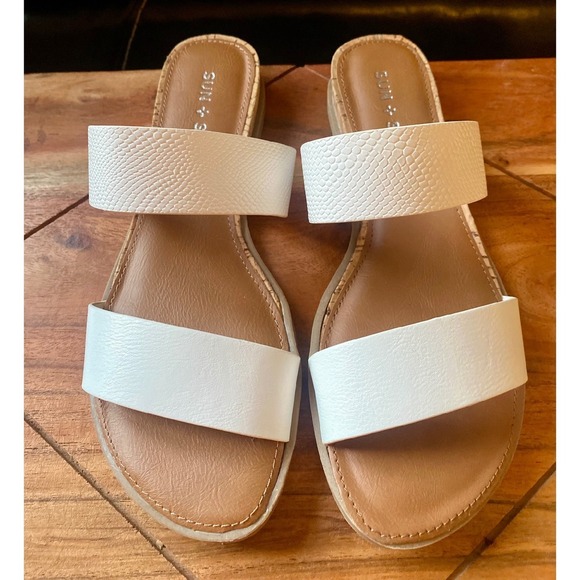 Sun + Stone White Sandals‎ Snake Embossed Slip On Casual Comfort Size 5NWB - Picture 6 of 11